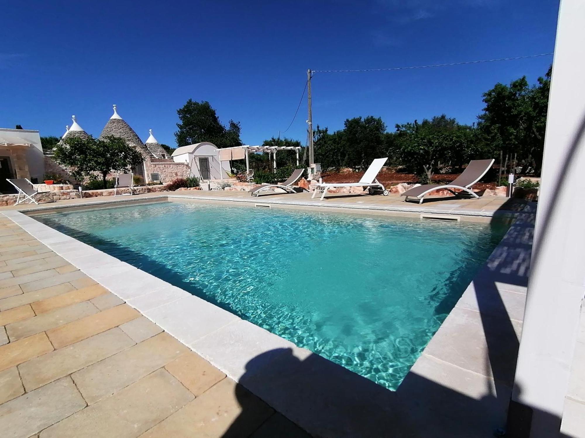 Trullo Del Sol Guest House Челие Месапика Екстериор снимка