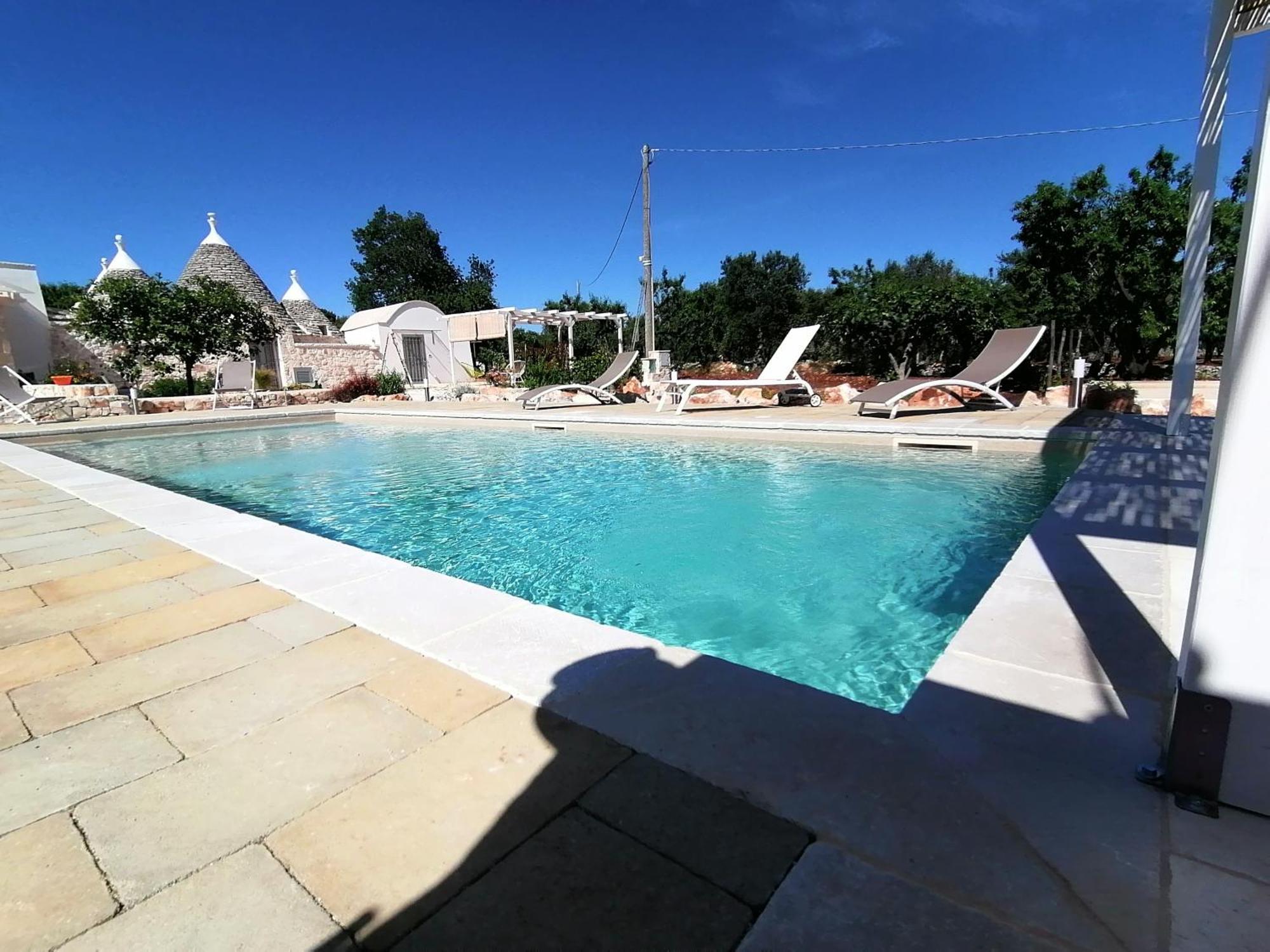 Trullo Del Sol Guest House Челие Месапика Екстериор снимка